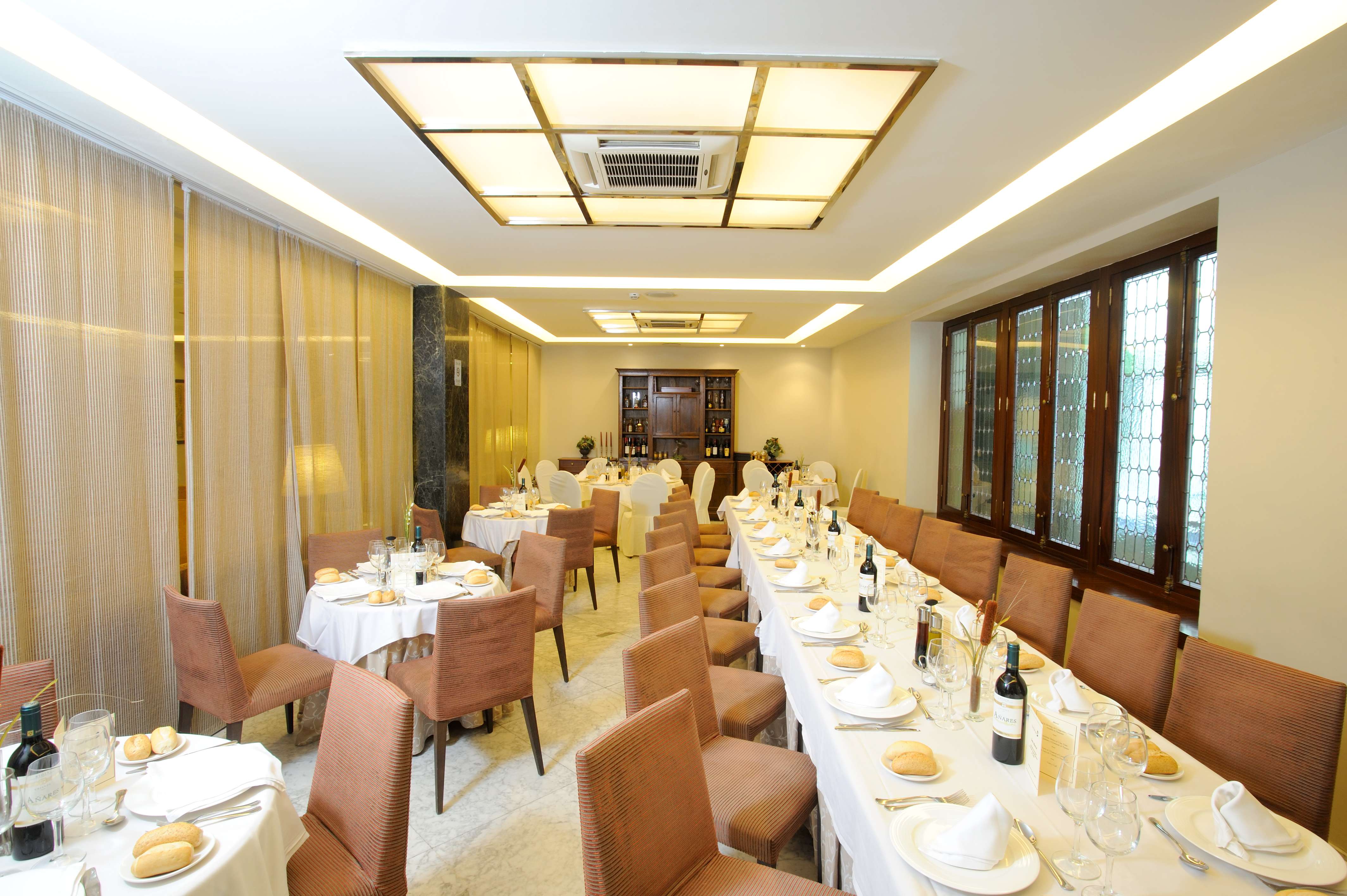 Becquer Hotel