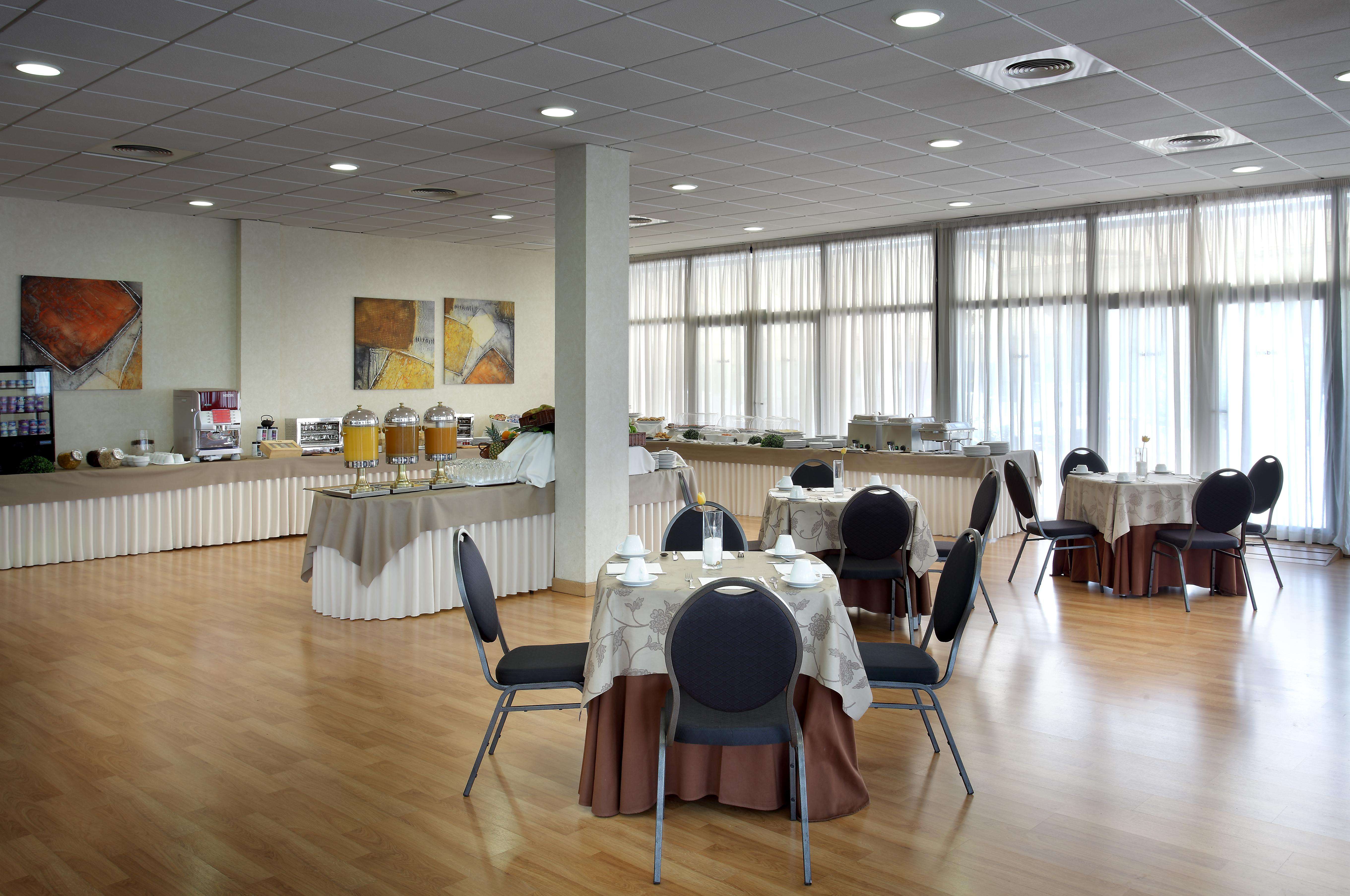 Exe Sevilla Palmera (ex. Hotel Sevilla Palmera)