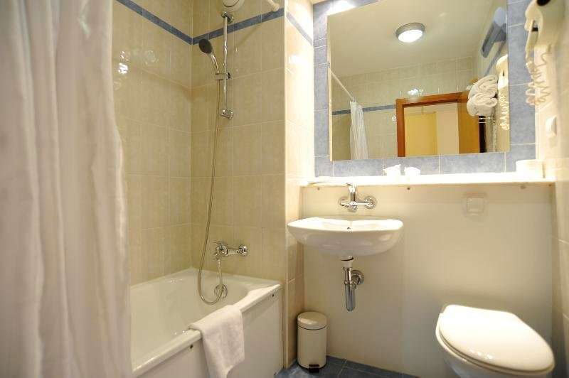 Travelodge Alicante Puerto (ex CAMPANILE ALICANTE)